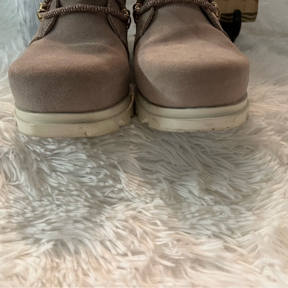 🎉HP🎉Sorel Joan of Arctic Wedge III Lace Waterproof Boots - LIKE NEW! - Picture 4 of 9